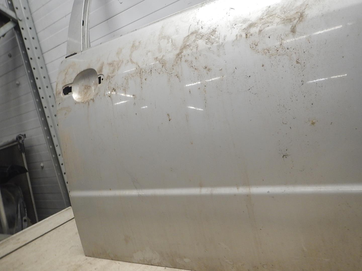 Дверь передняя правая