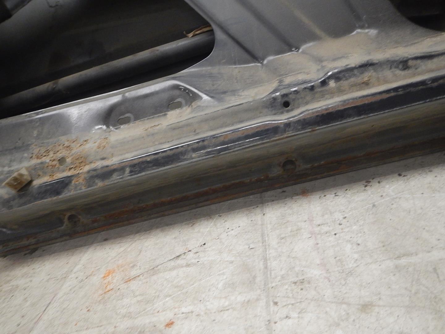 Дверь передняя левая