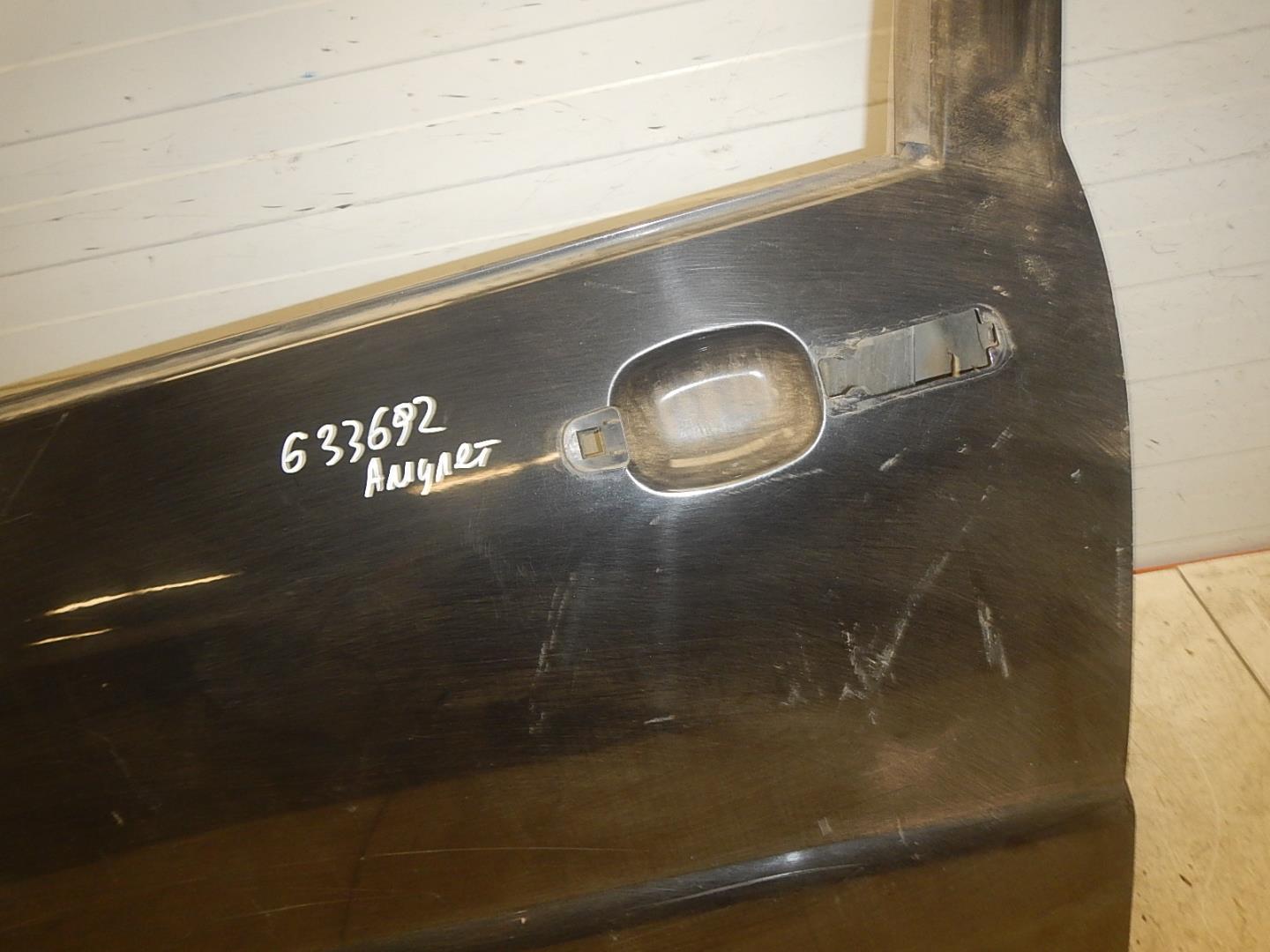 Дверь передняя левая