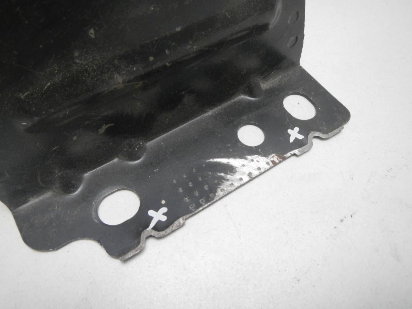 Кронштейн усилителя переднего бампера