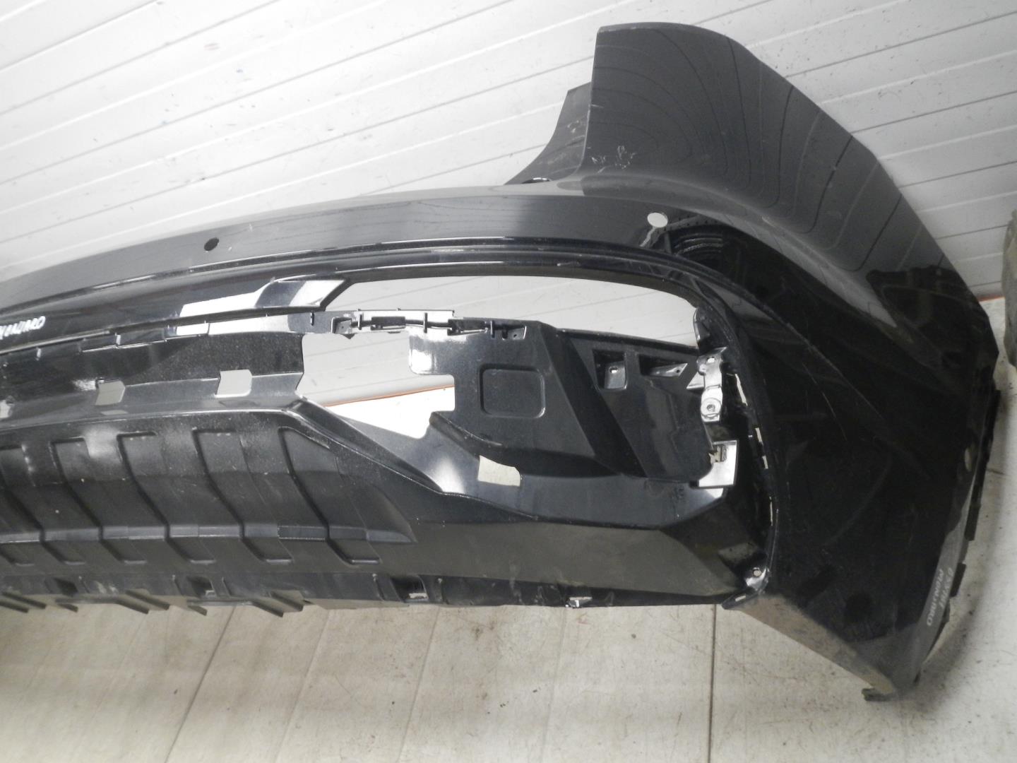 Бампер задний