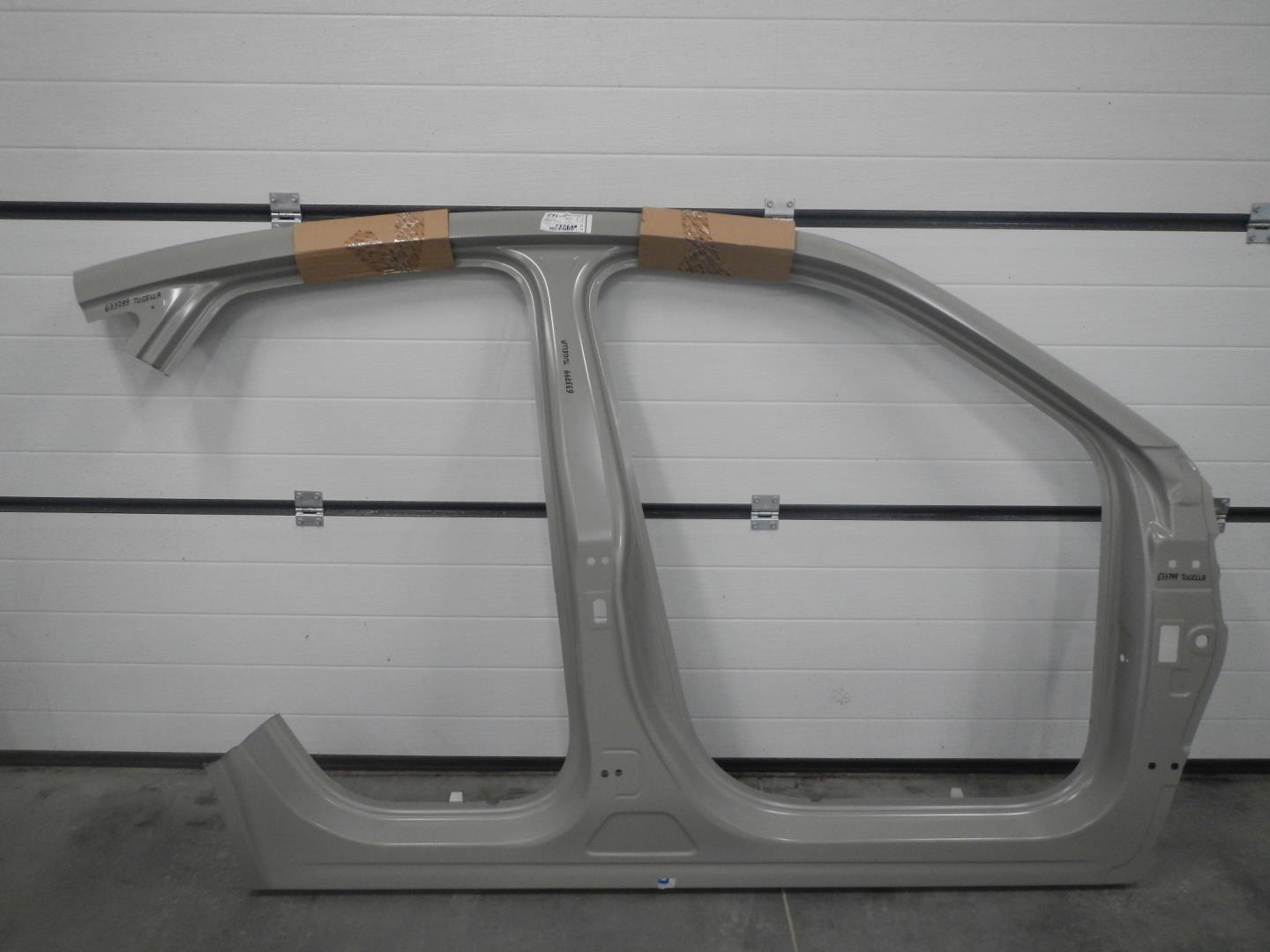 Кузовной элемент