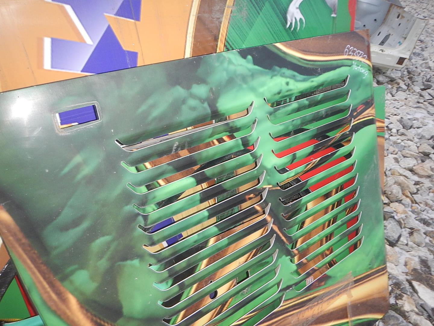 Накладка (кузов наружные)