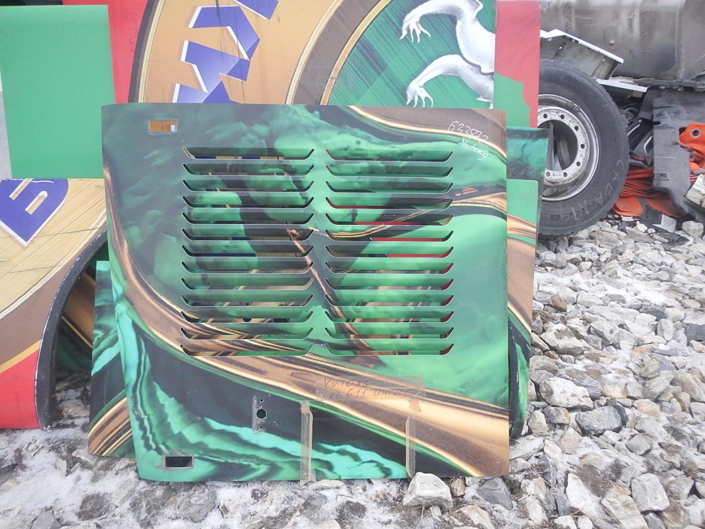 Накладка (кузов наружные)