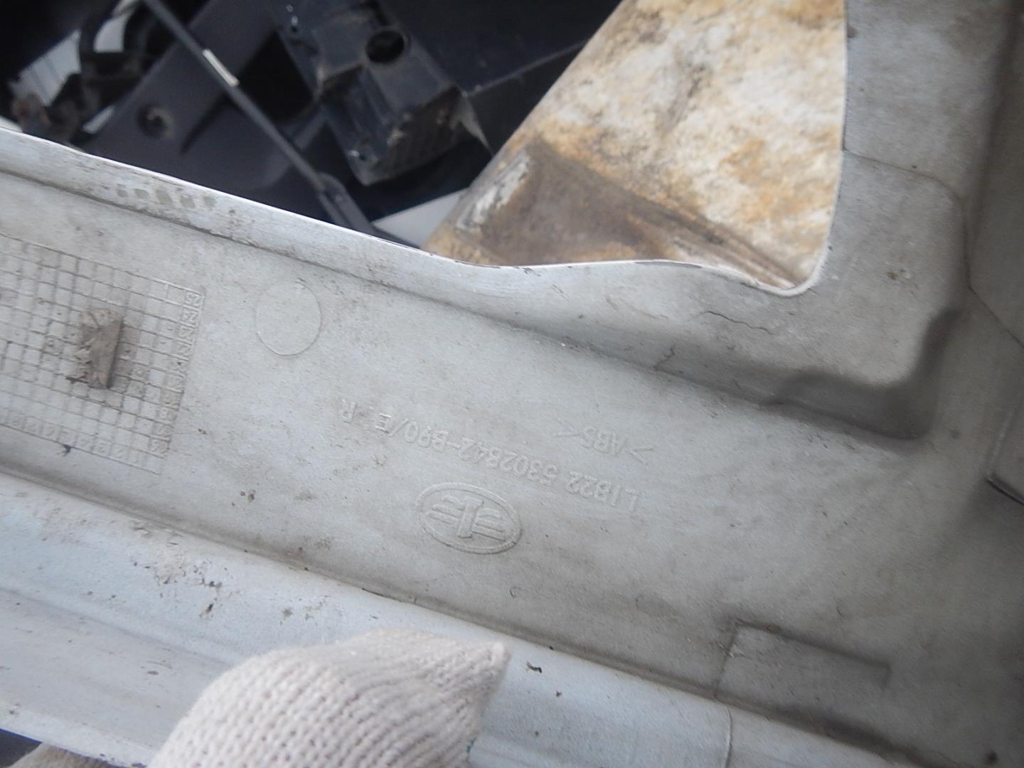 Накладка (кузов наружные)