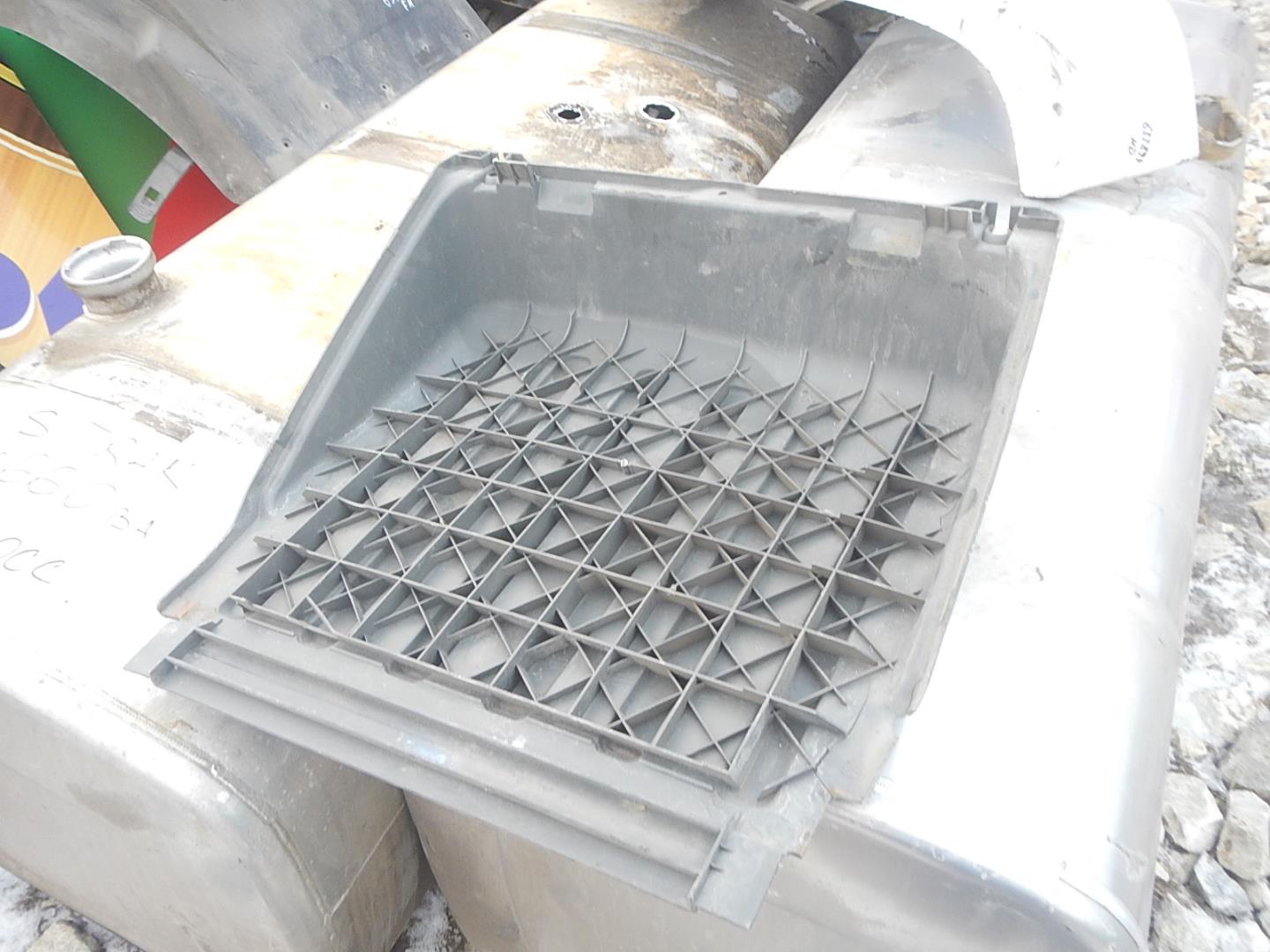 Крышка аккумулятора