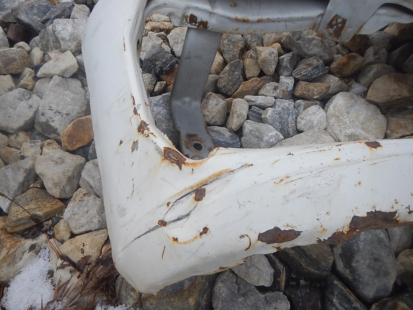 Бампер передний