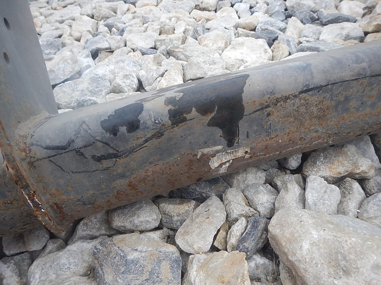 Усилитель переднего бампера