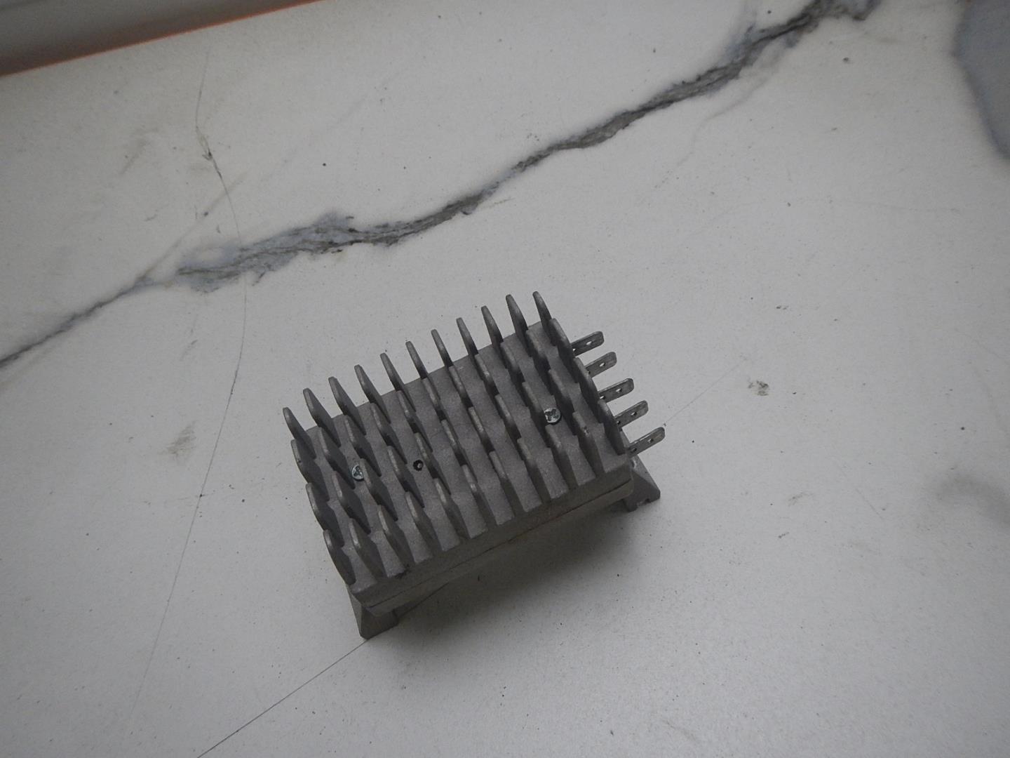 Резистор отопителя