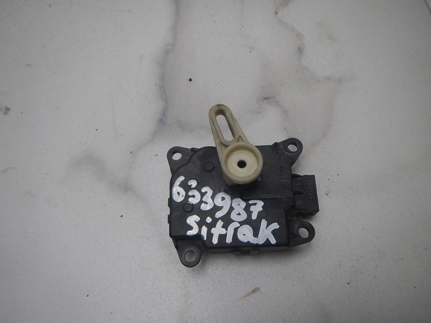 Моторчик заслонки печки