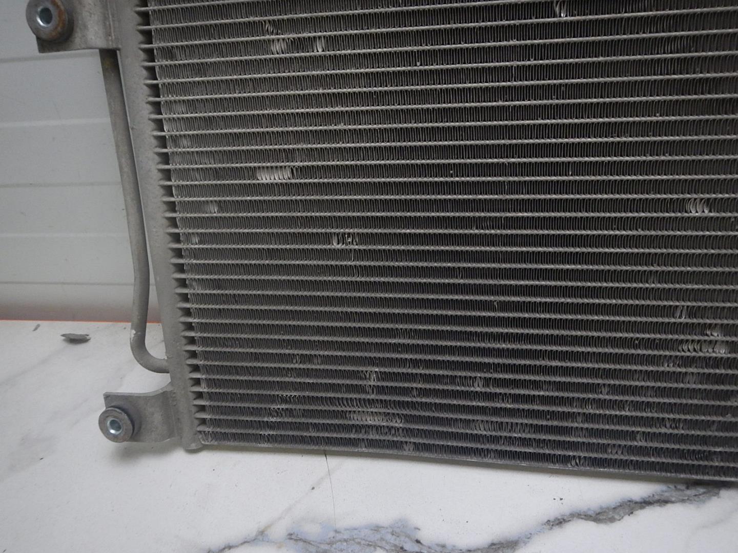 Радиатор кондиционера / конденсер