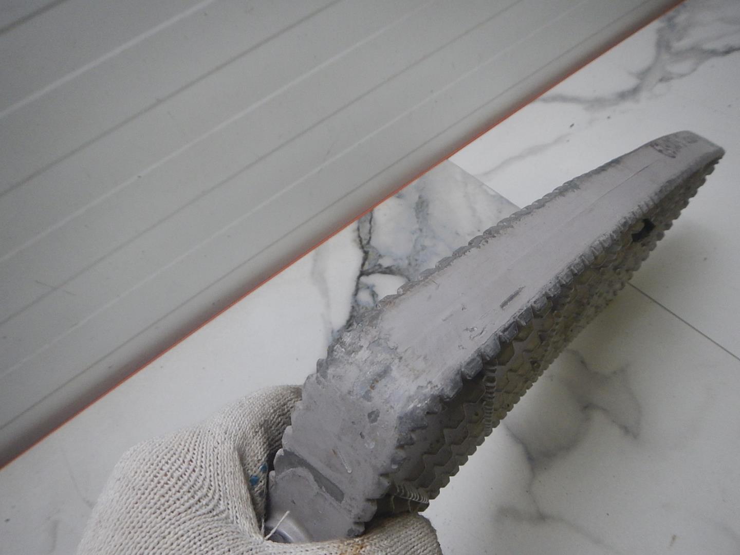 Подножка левая