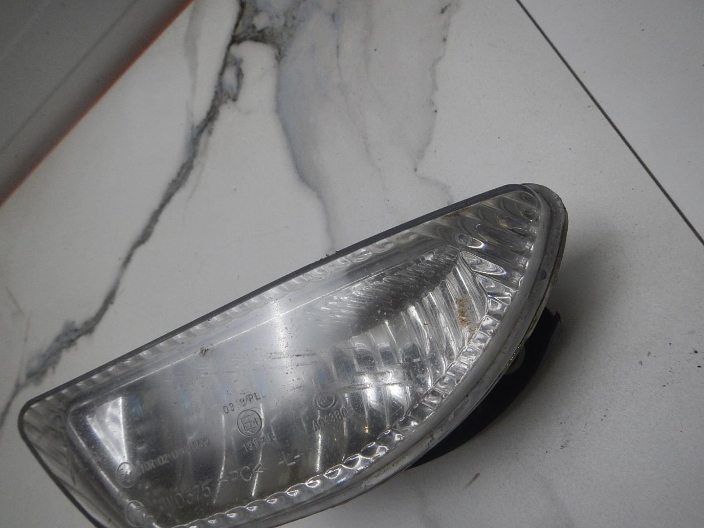 Фара противотуманная левая