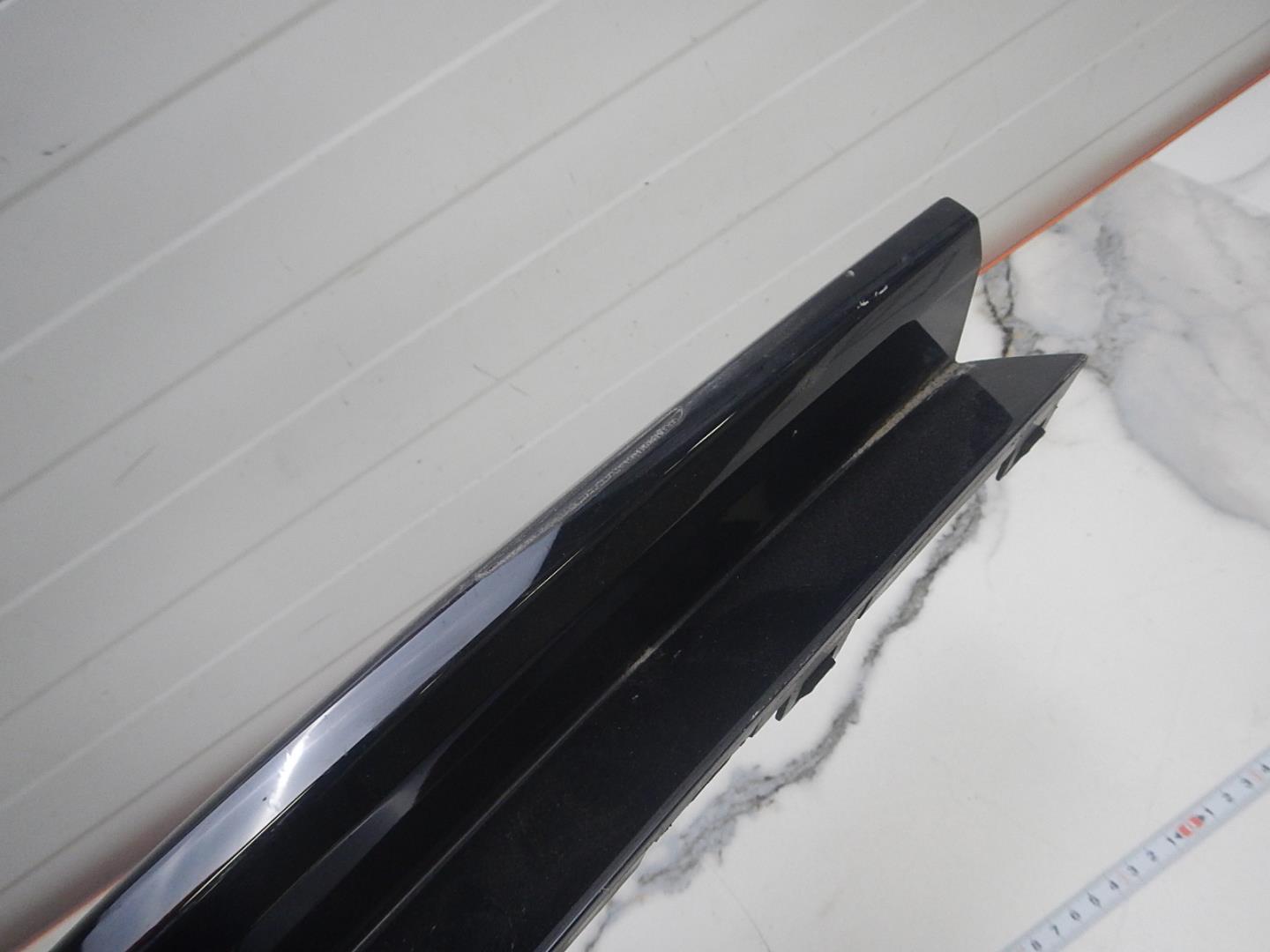 Решетка в бампер правая