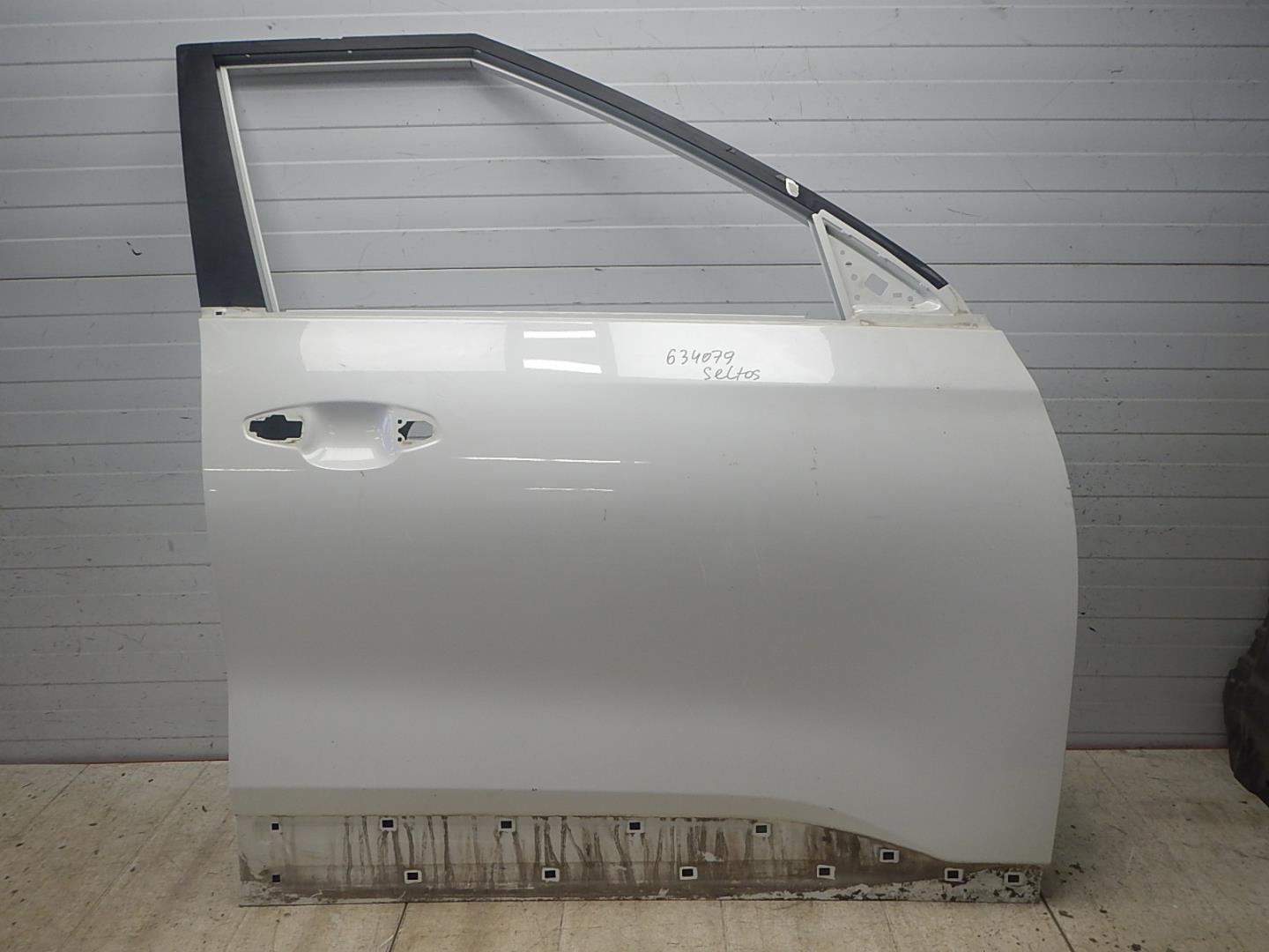 Дверь передняя правая