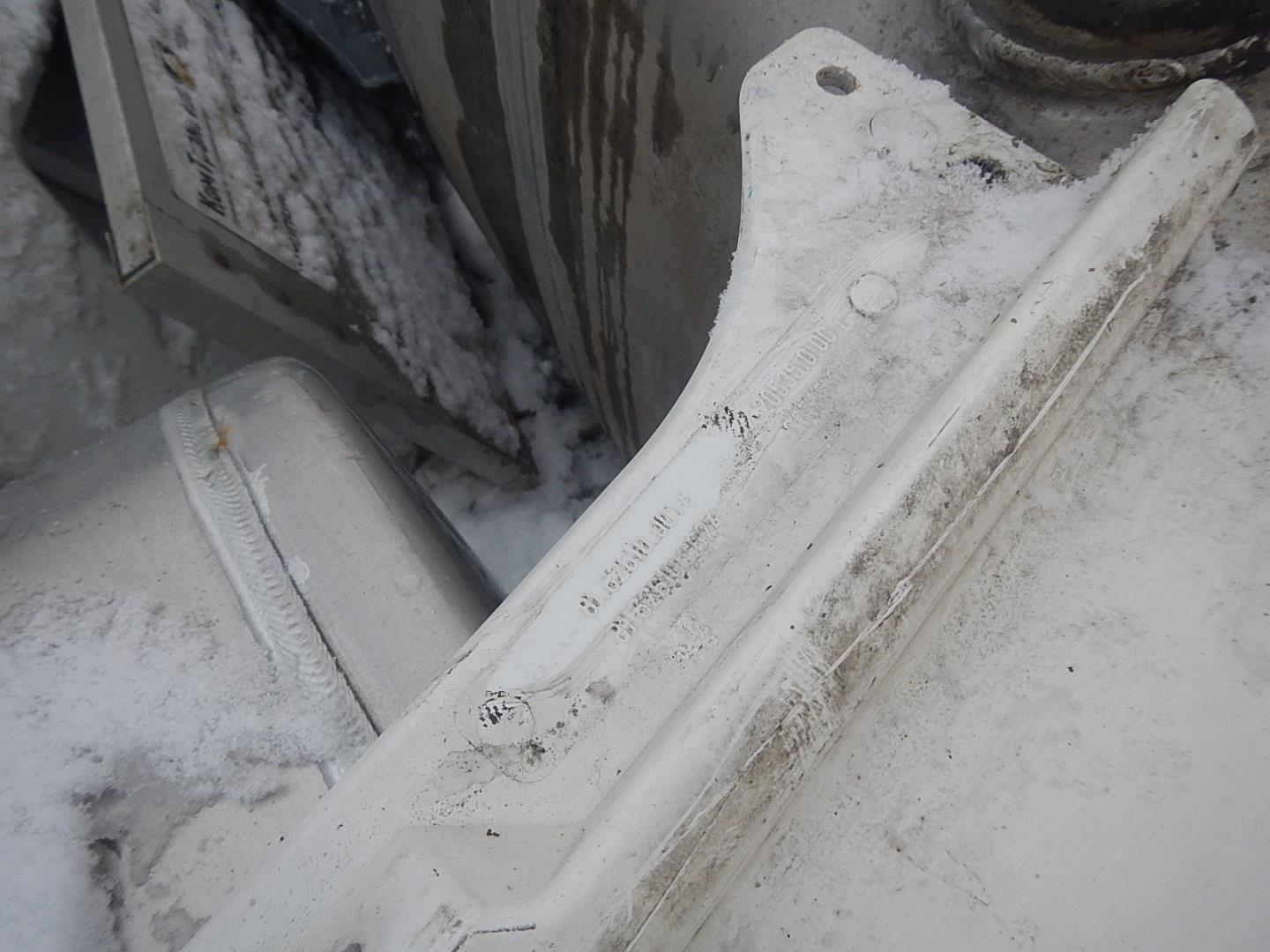 Накладка двери передней правой