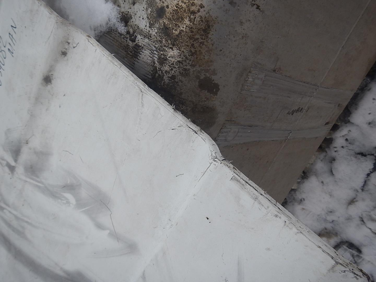 Накладка двери передней правой