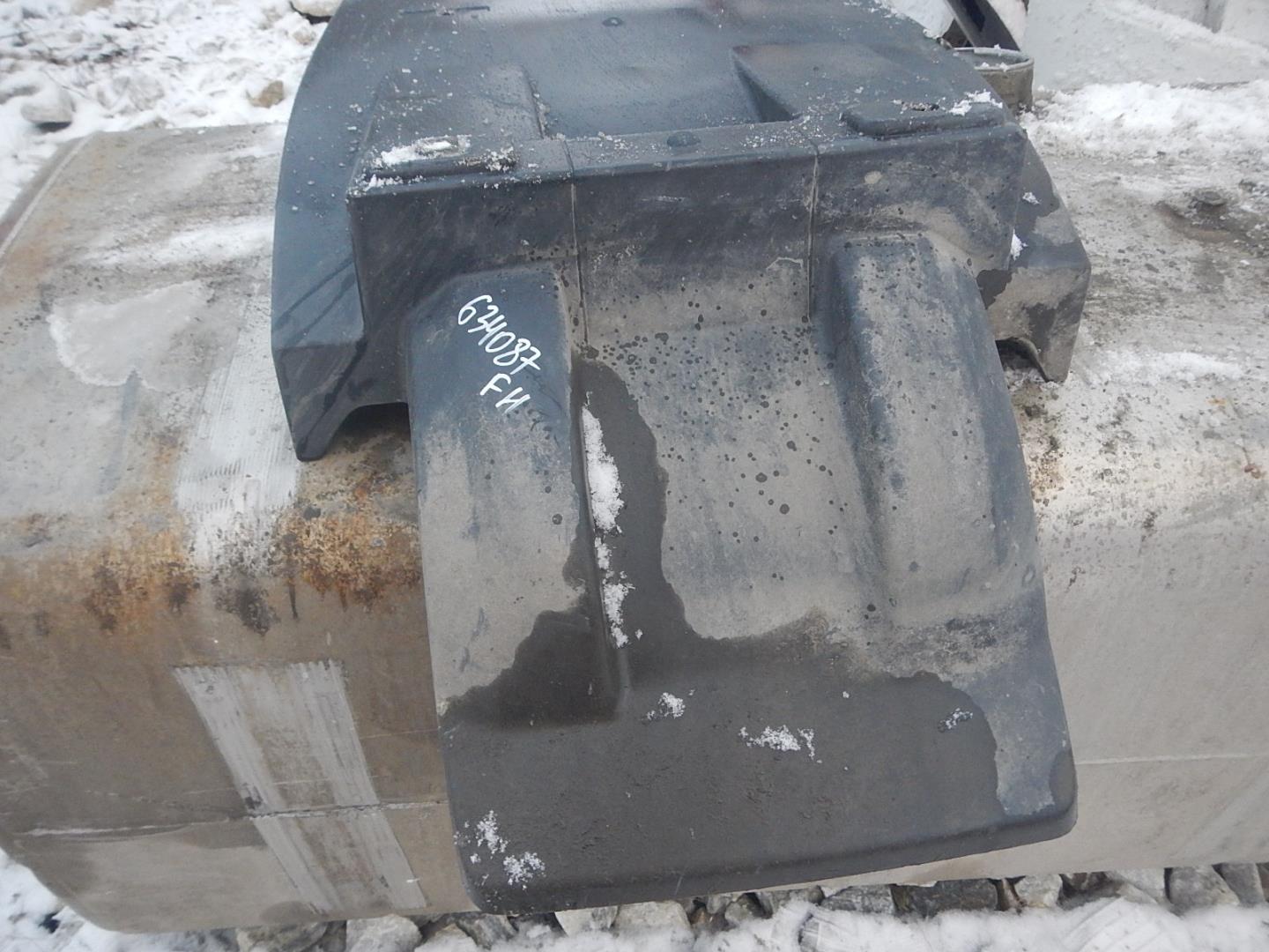 Крыло переднее левое