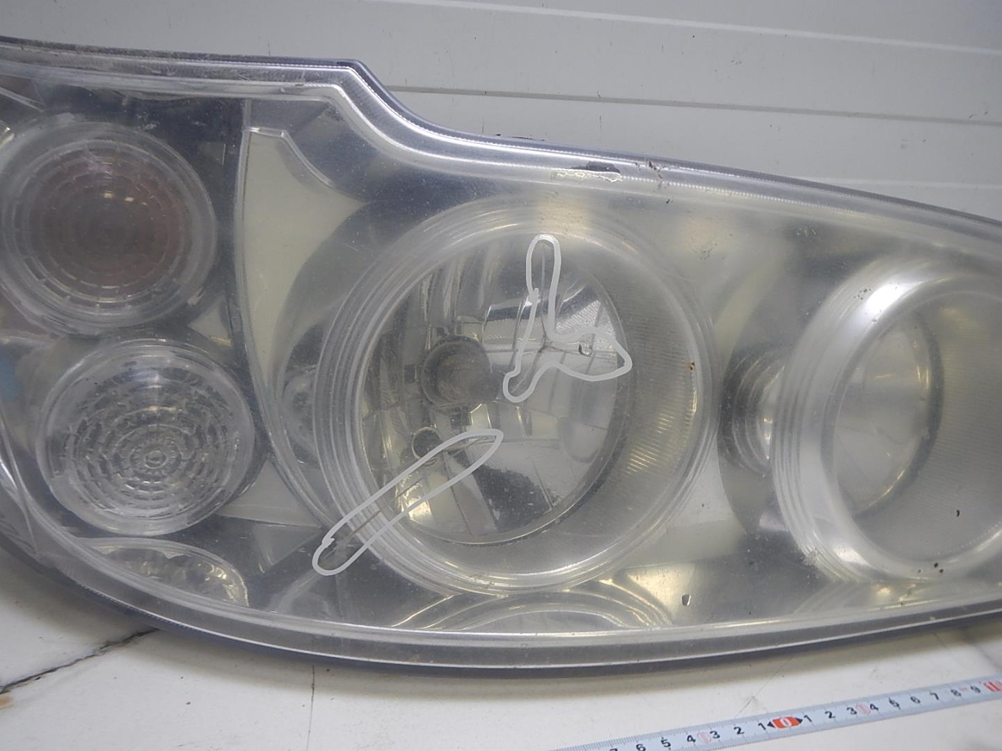 Фара правая