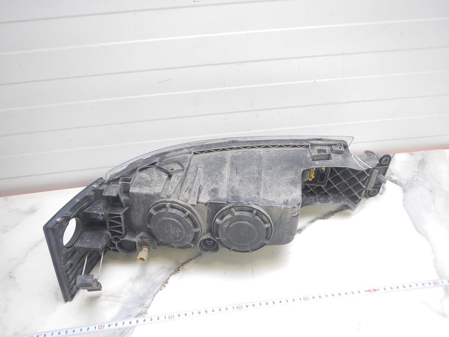 Фара противотуманная правая