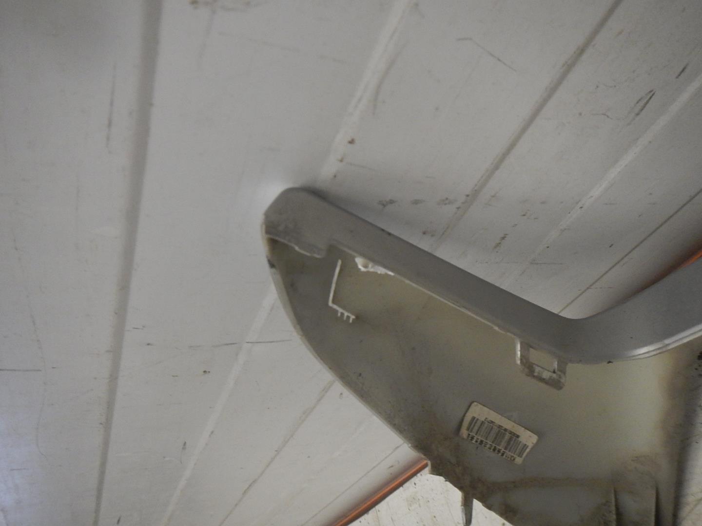 Молдинг заднего бампера