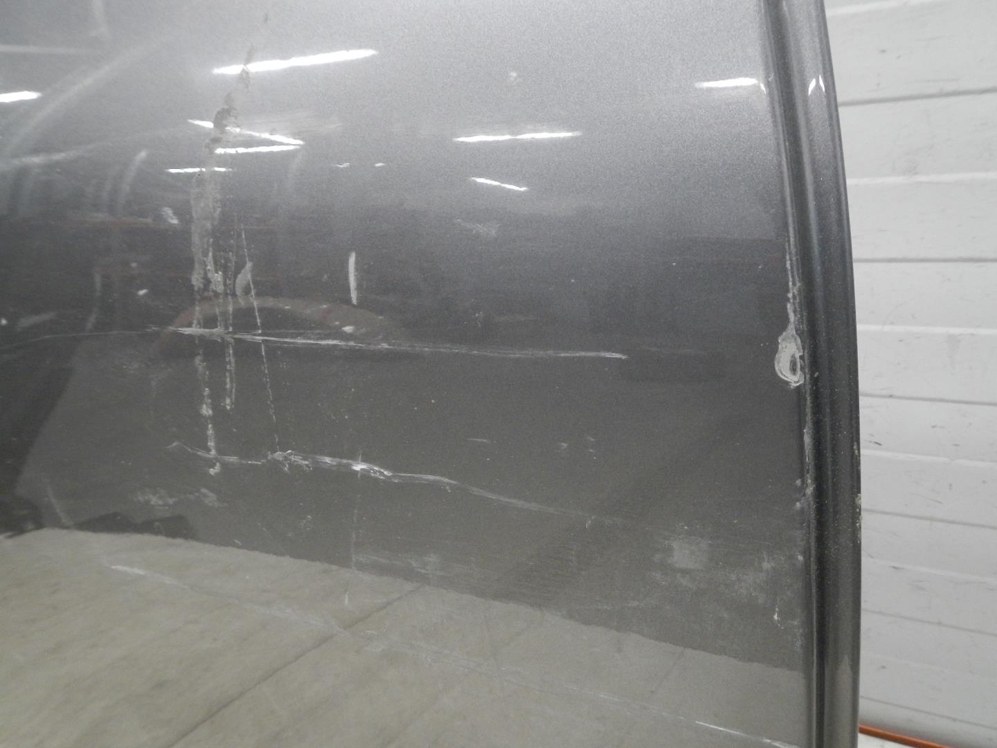 Дверь задняя правая