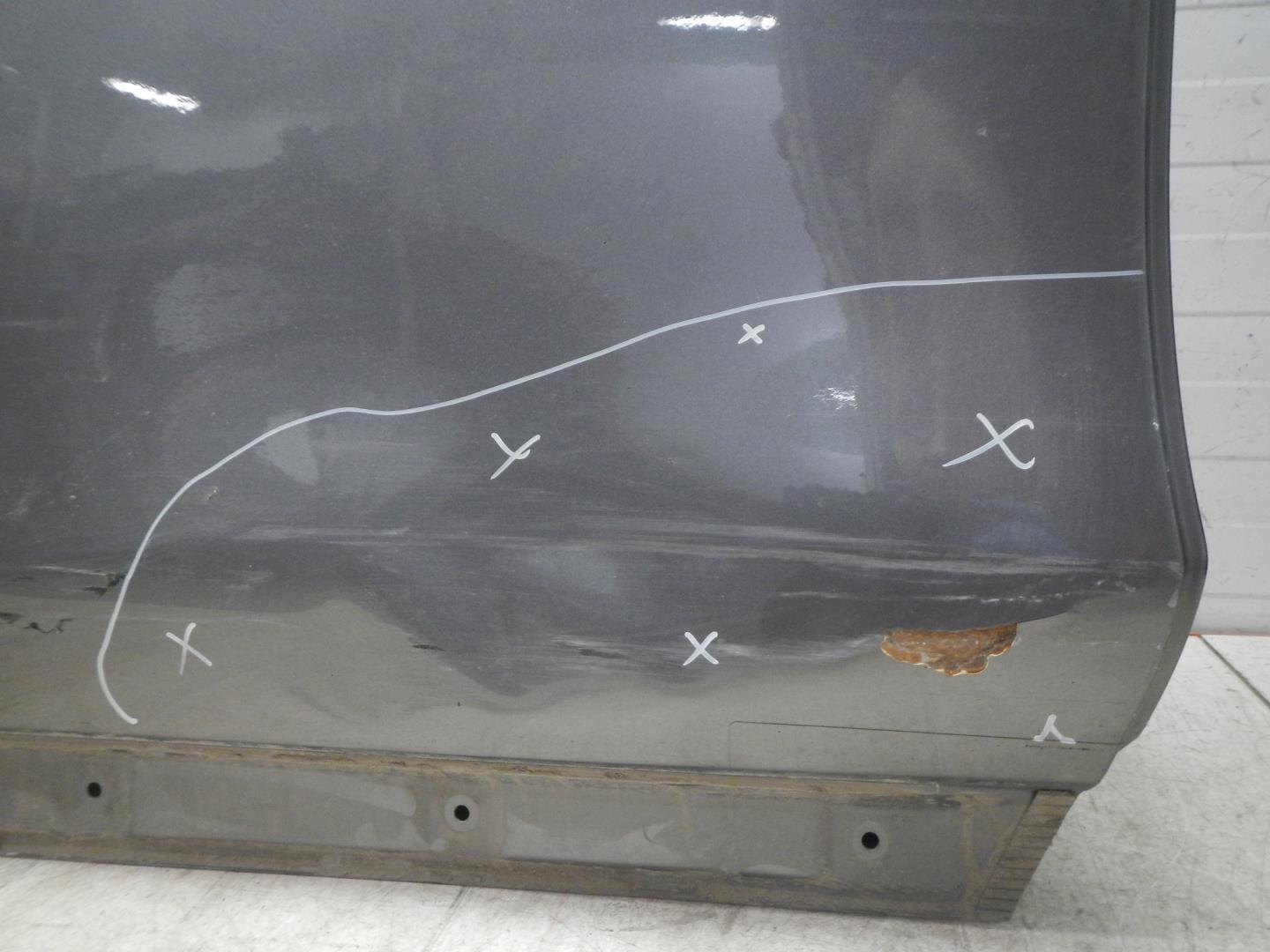 Дверь задняя правая