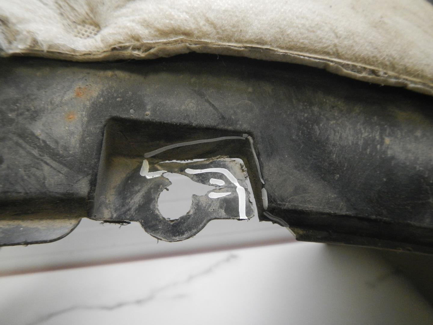 Локер передний правый