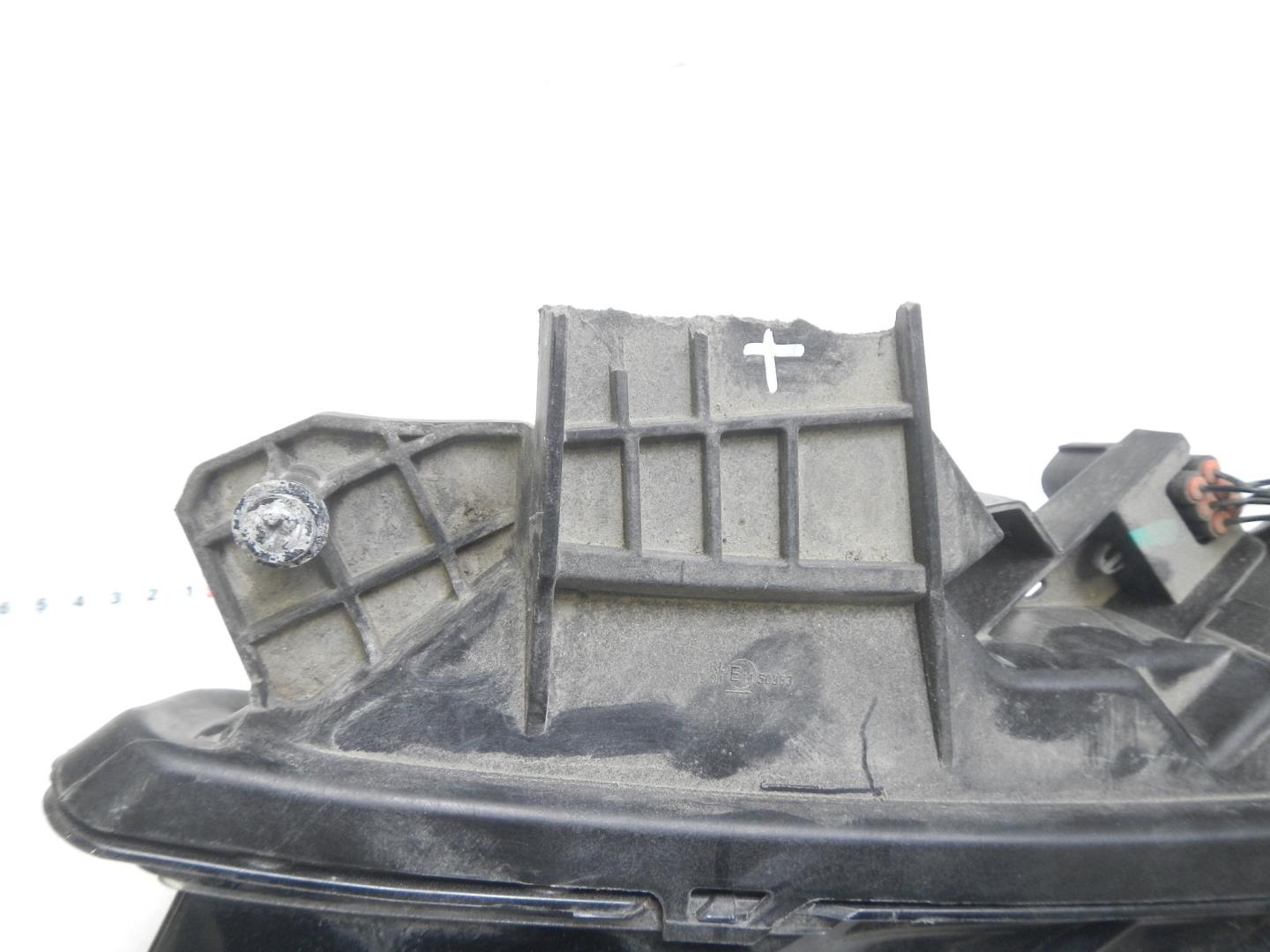 Фара дневного света левая (ходовые огни)