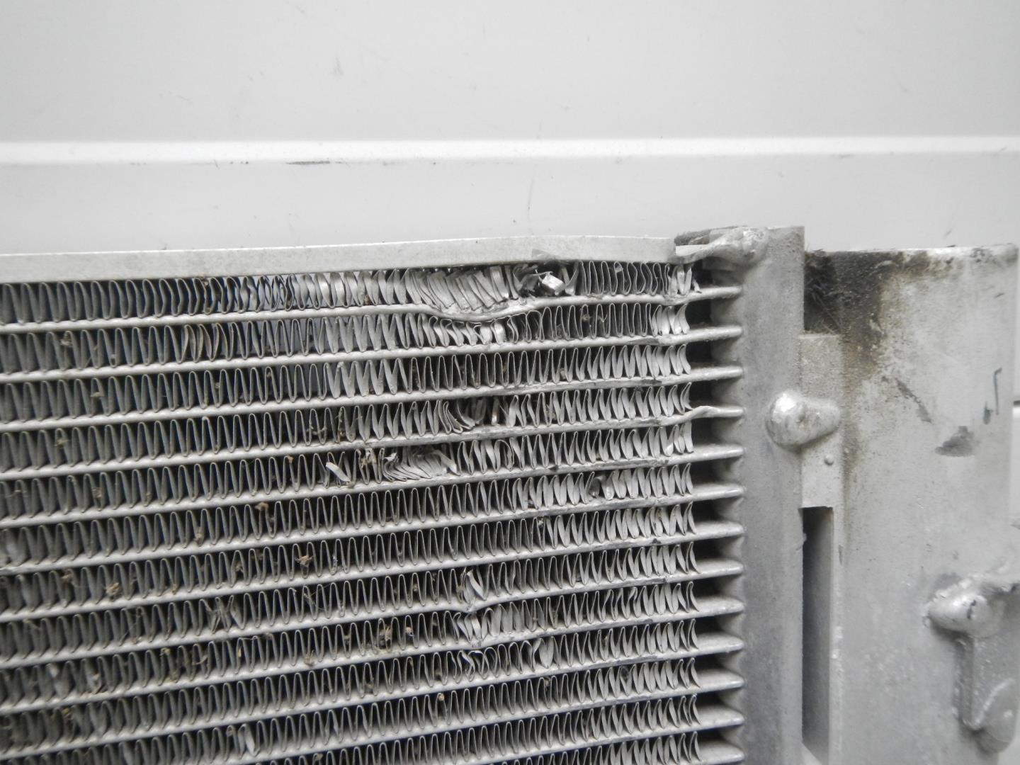 Радиатор кондиционера / конденсер