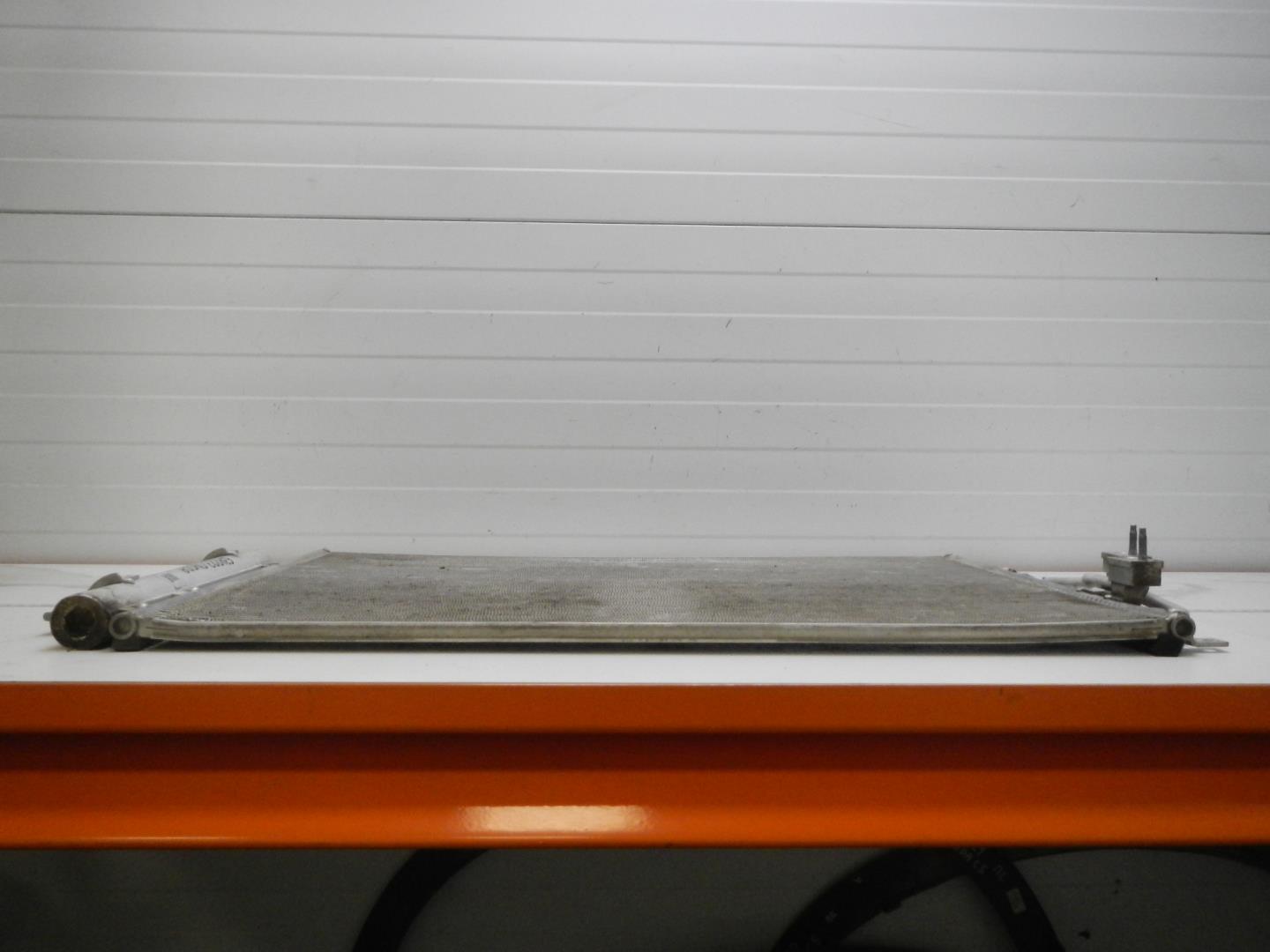 Радиатор кондиционера / конденсер