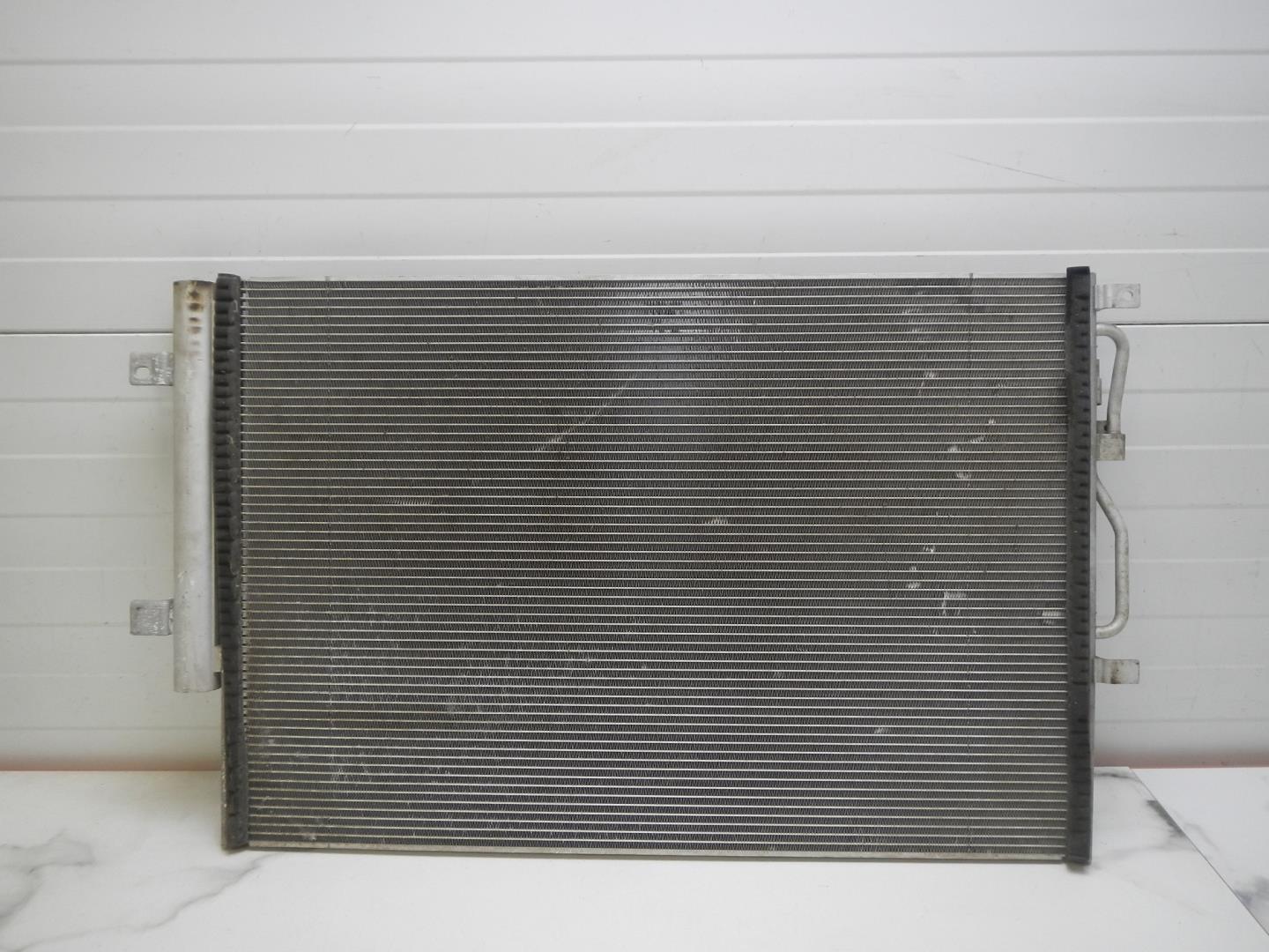 Радиатор кондиционера / конденсер