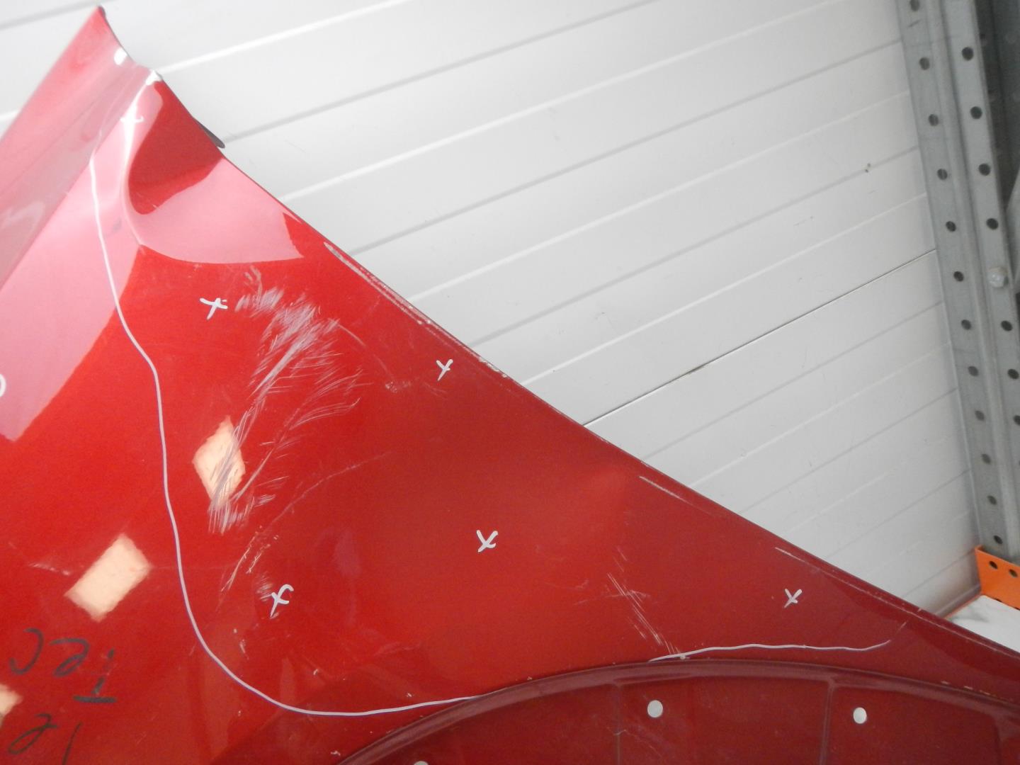 Крыло переднее левое