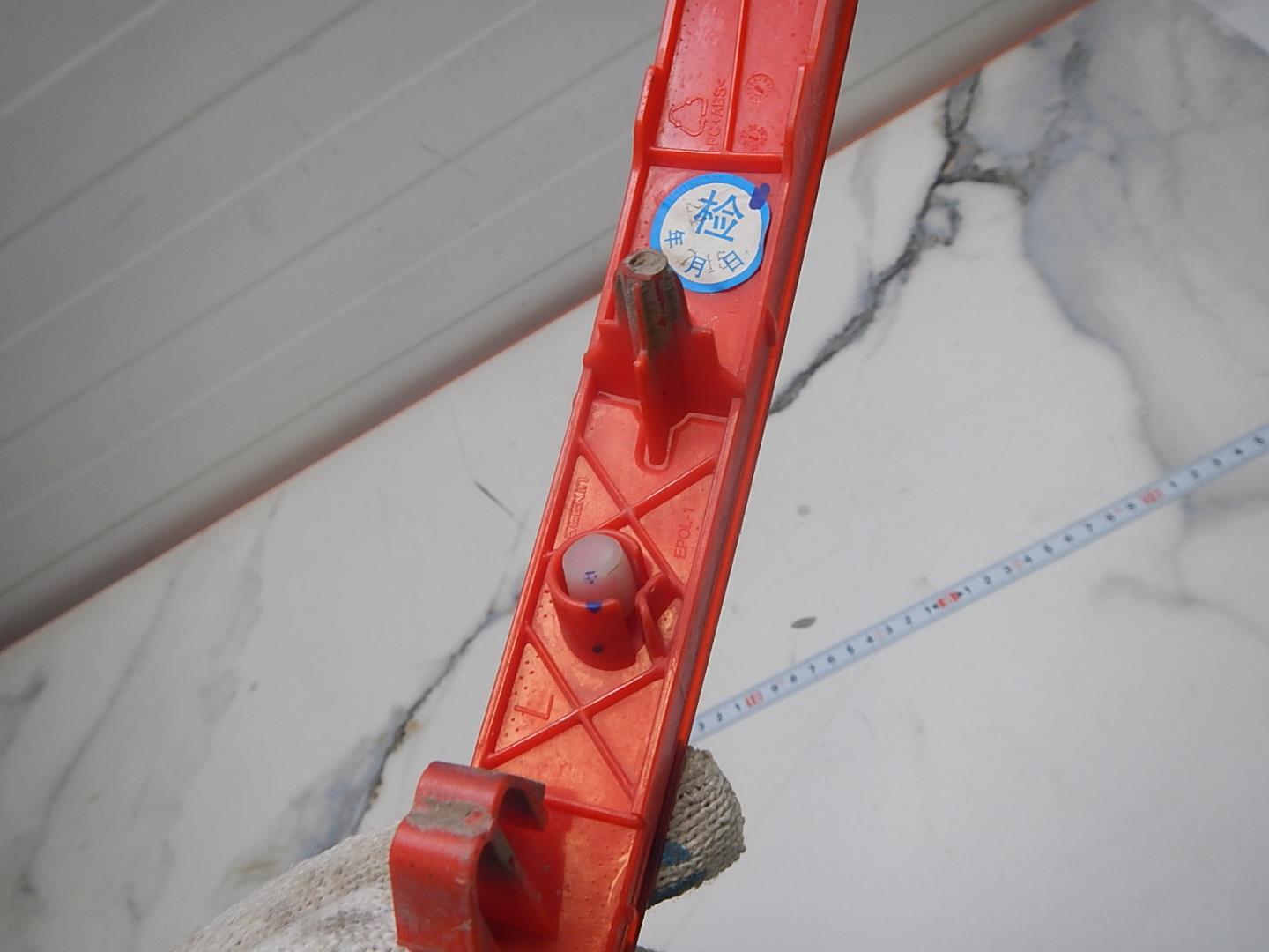 Отражатель в бампер задний левый