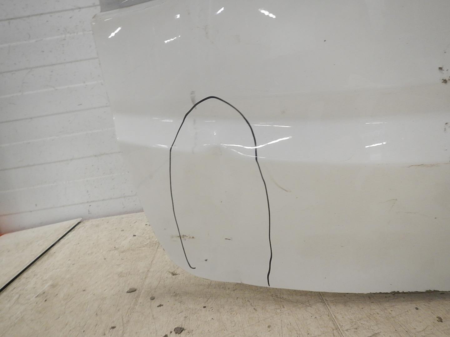 Дверь багажника