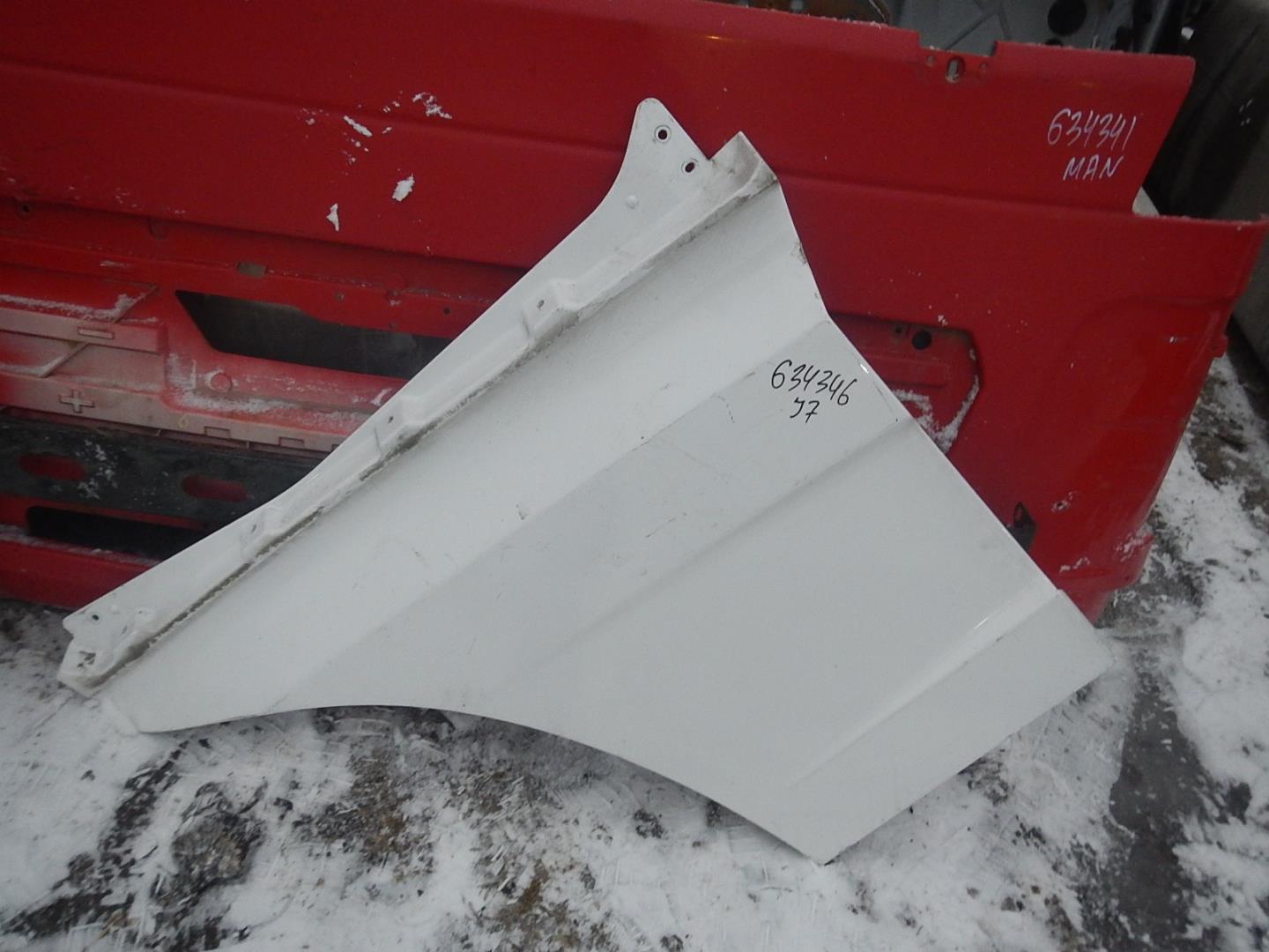 Накладка двери передней правой