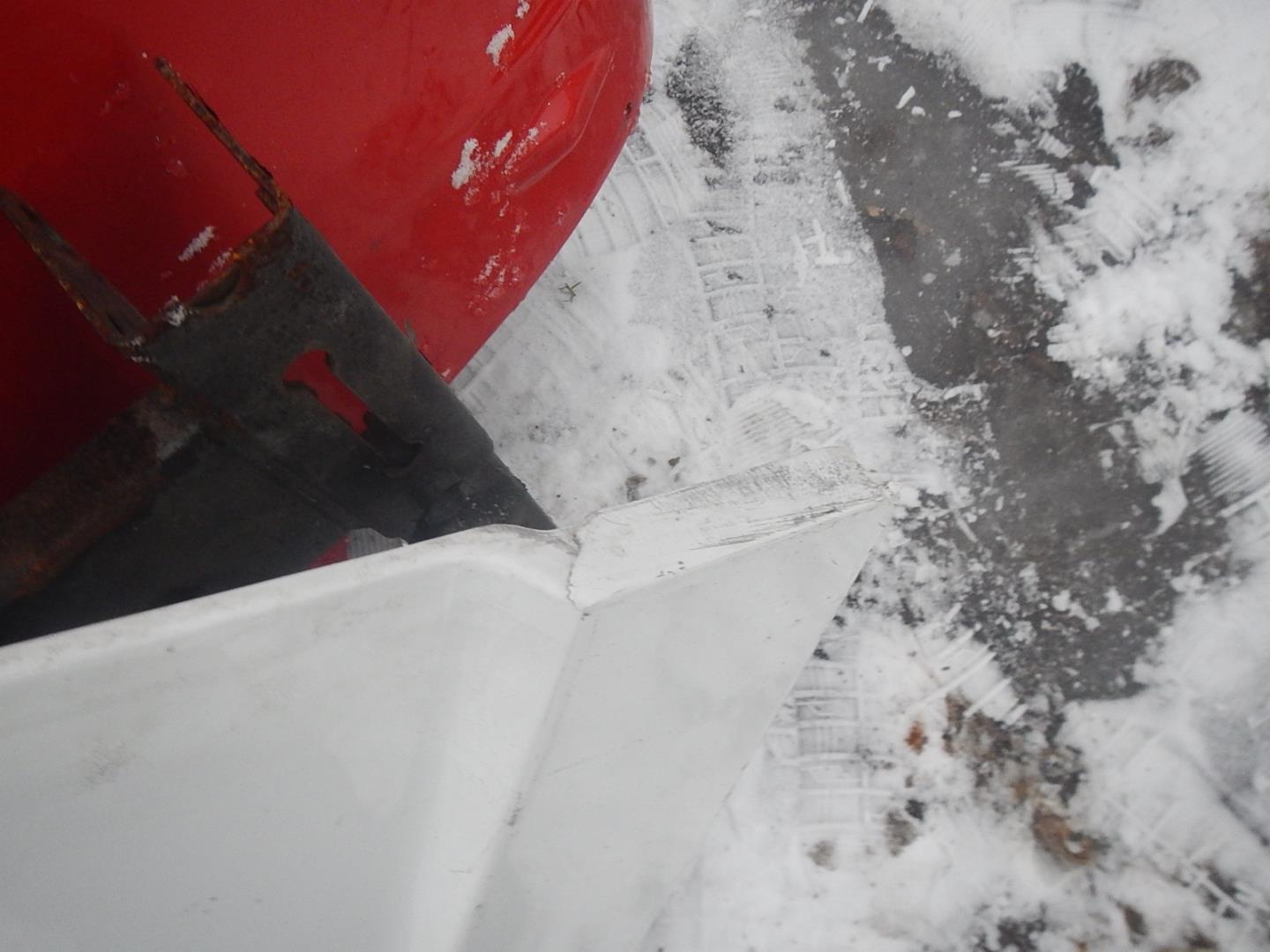 Накладка двери передней правой