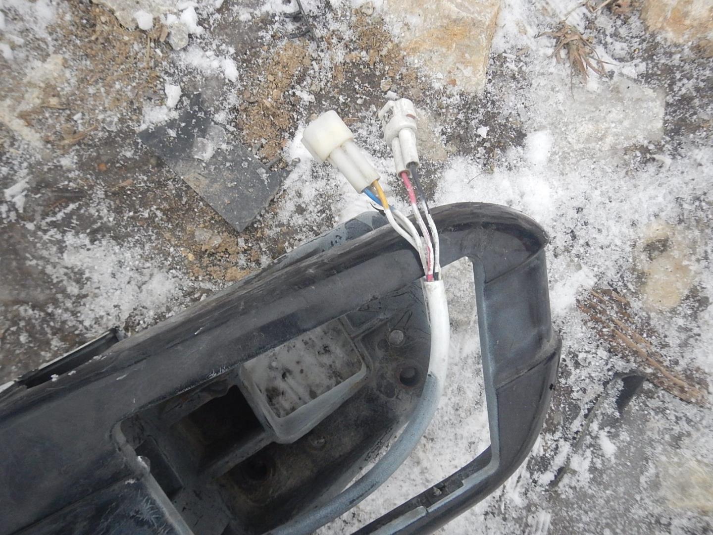 Зеркало правое электрическое