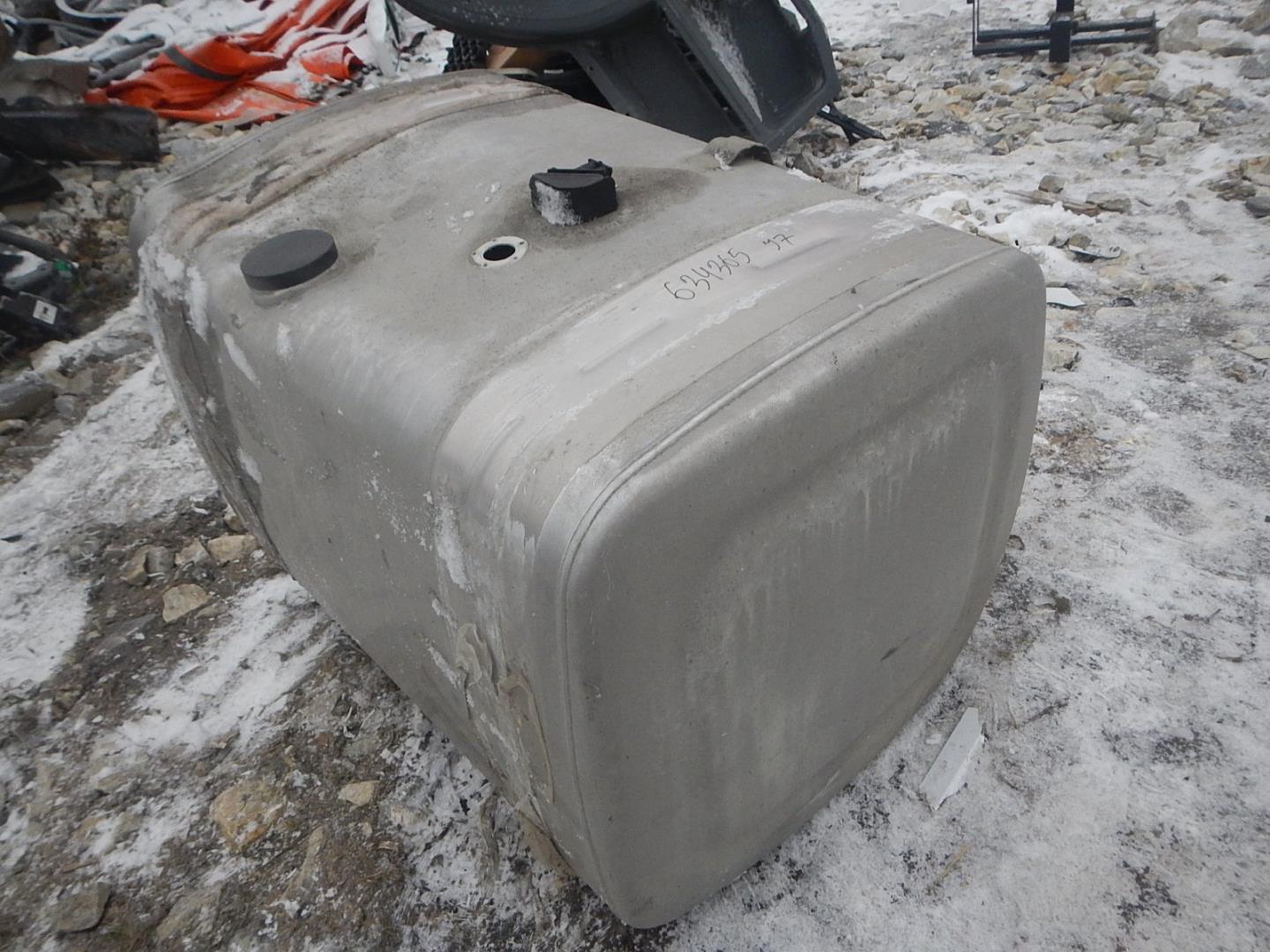 Бак топливный