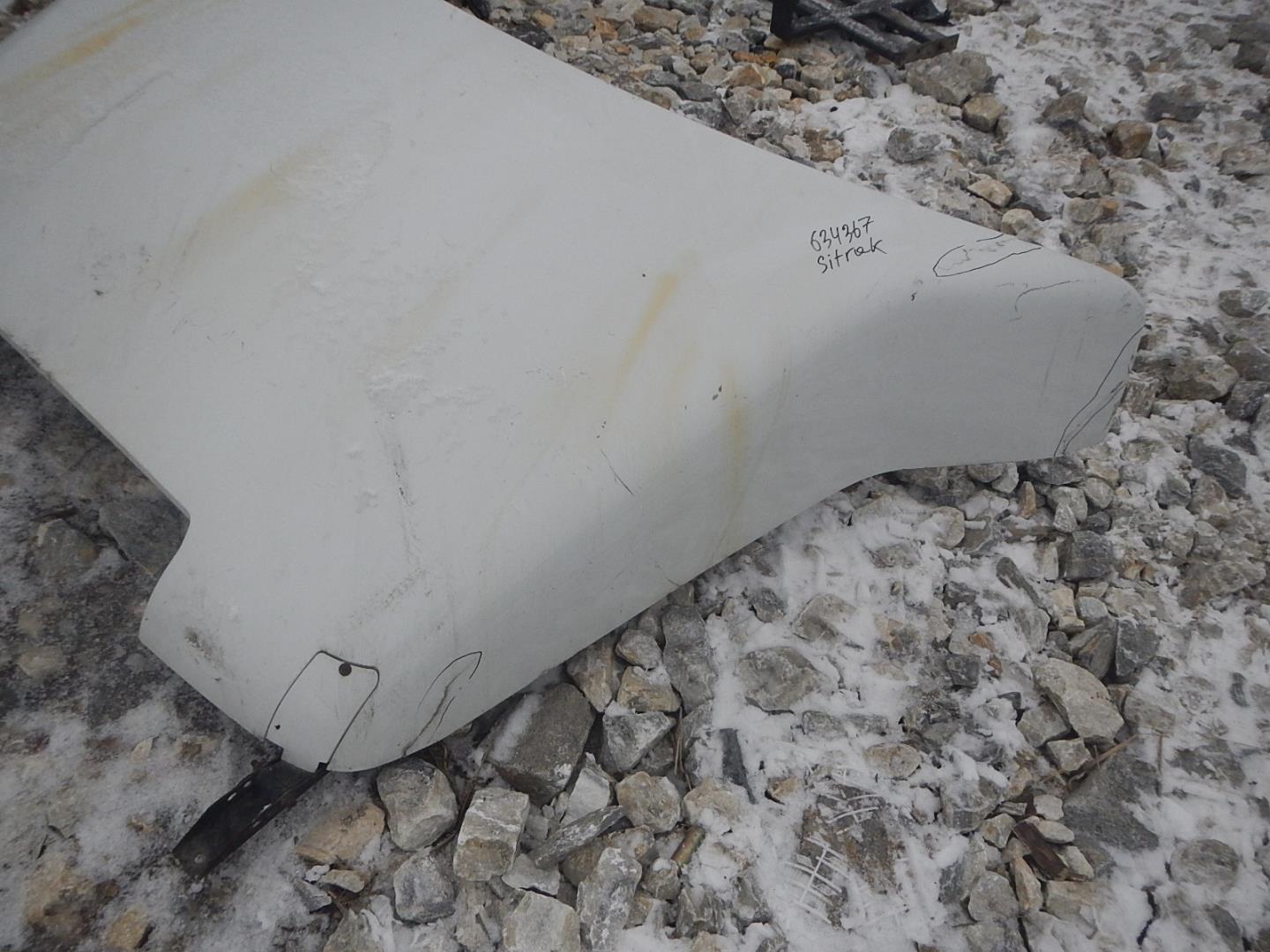 Спойлер (дефлектор) крышки багажника