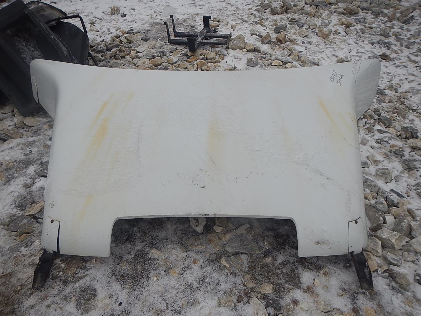 Спойлер (дефлектор) крышки багажника