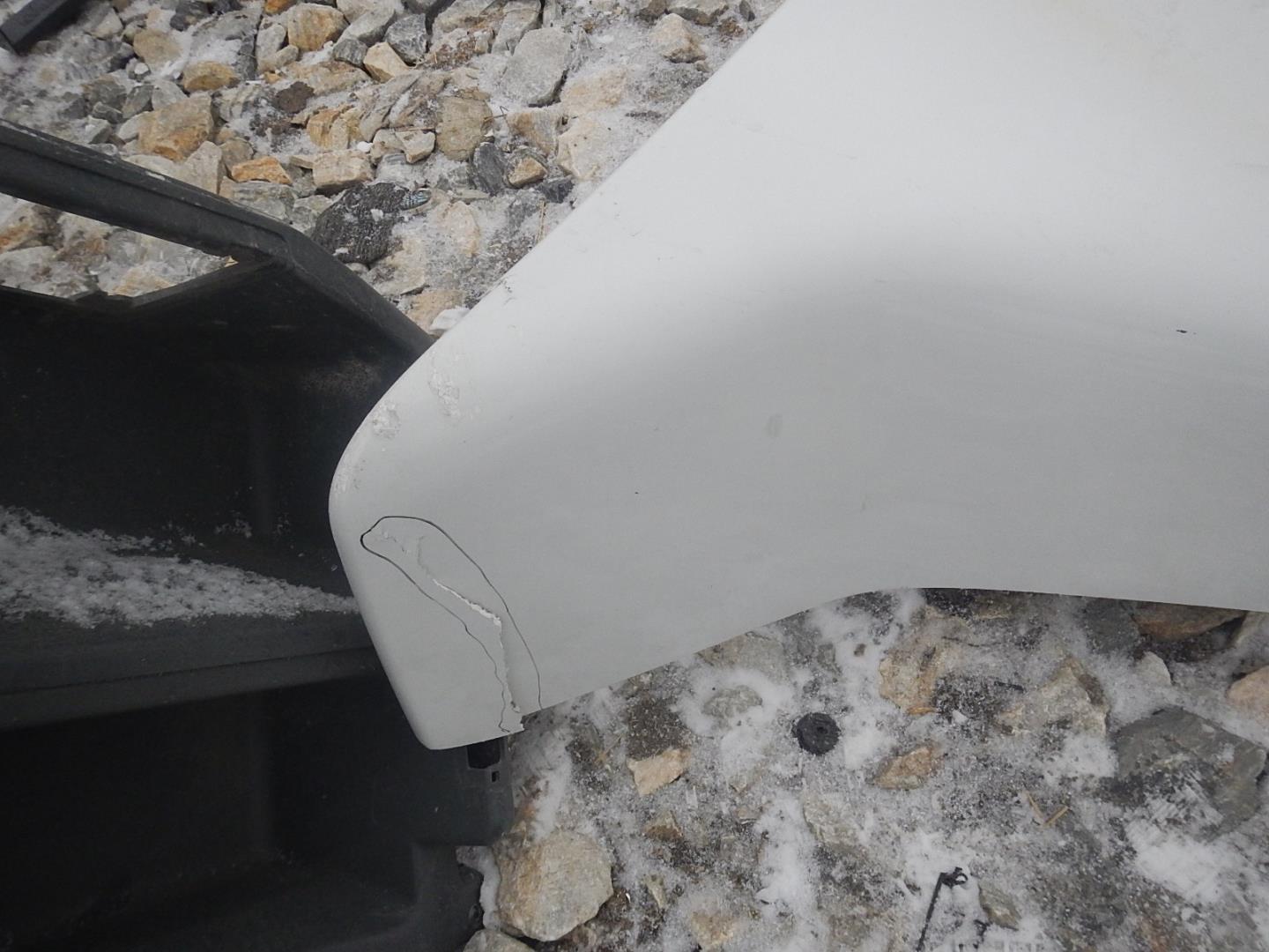 Спойлер (дефлектор) крышки багажника