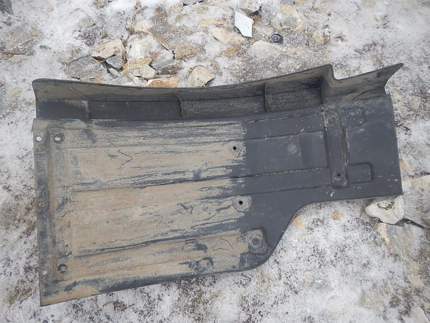 Крыло заднее правое