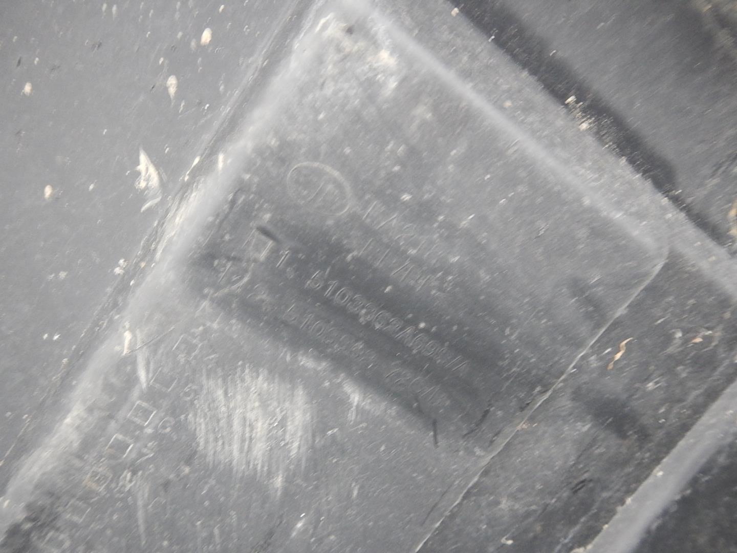 Крыло заднее правое