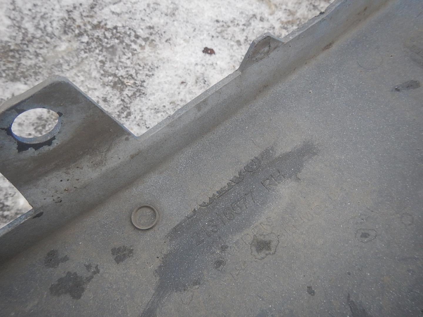 Накладка переднего бампера правая