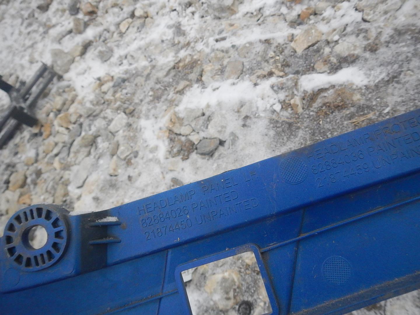 Накладка переднего бампера левая