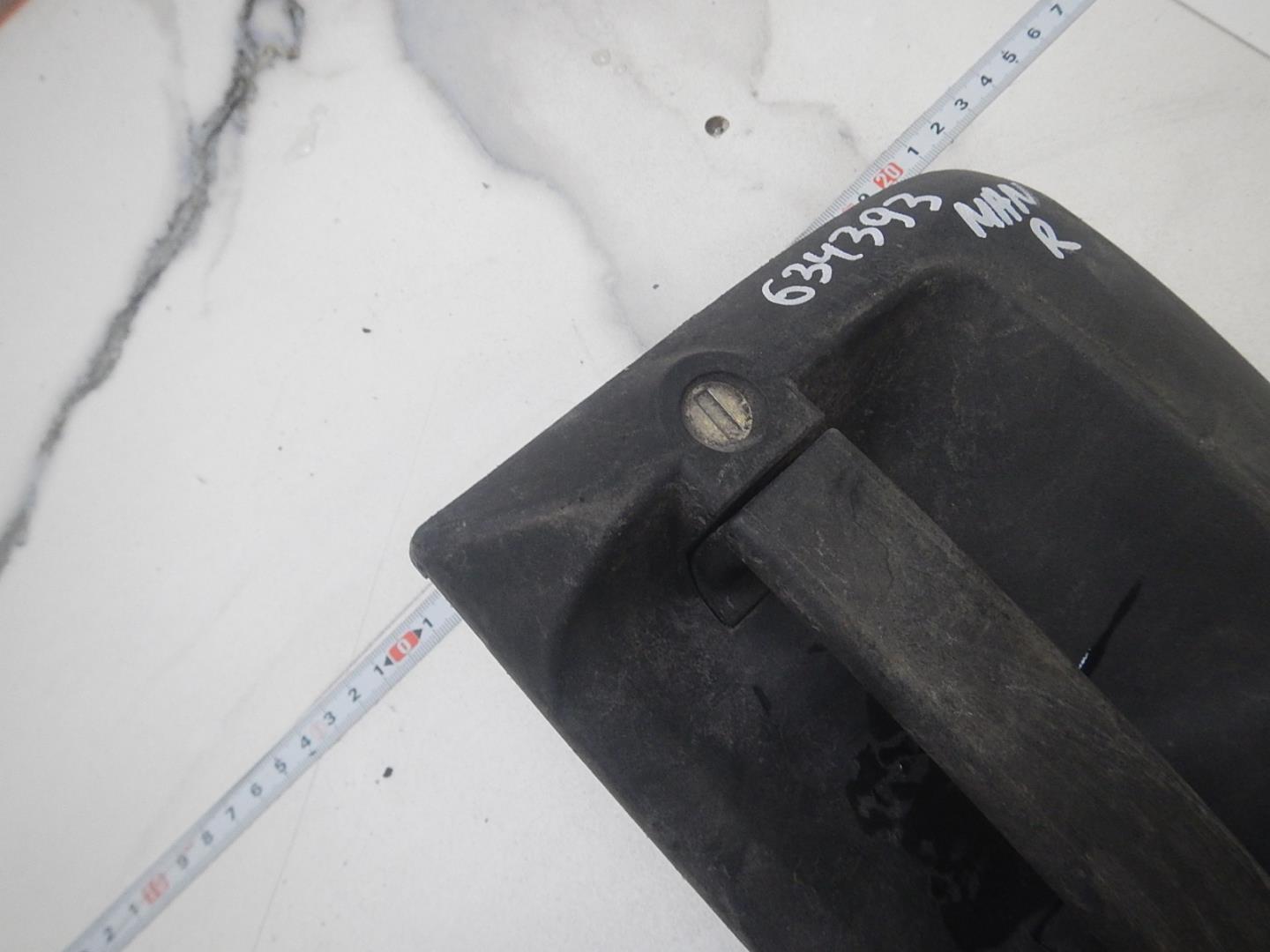 Ручка двери передней наружная правая