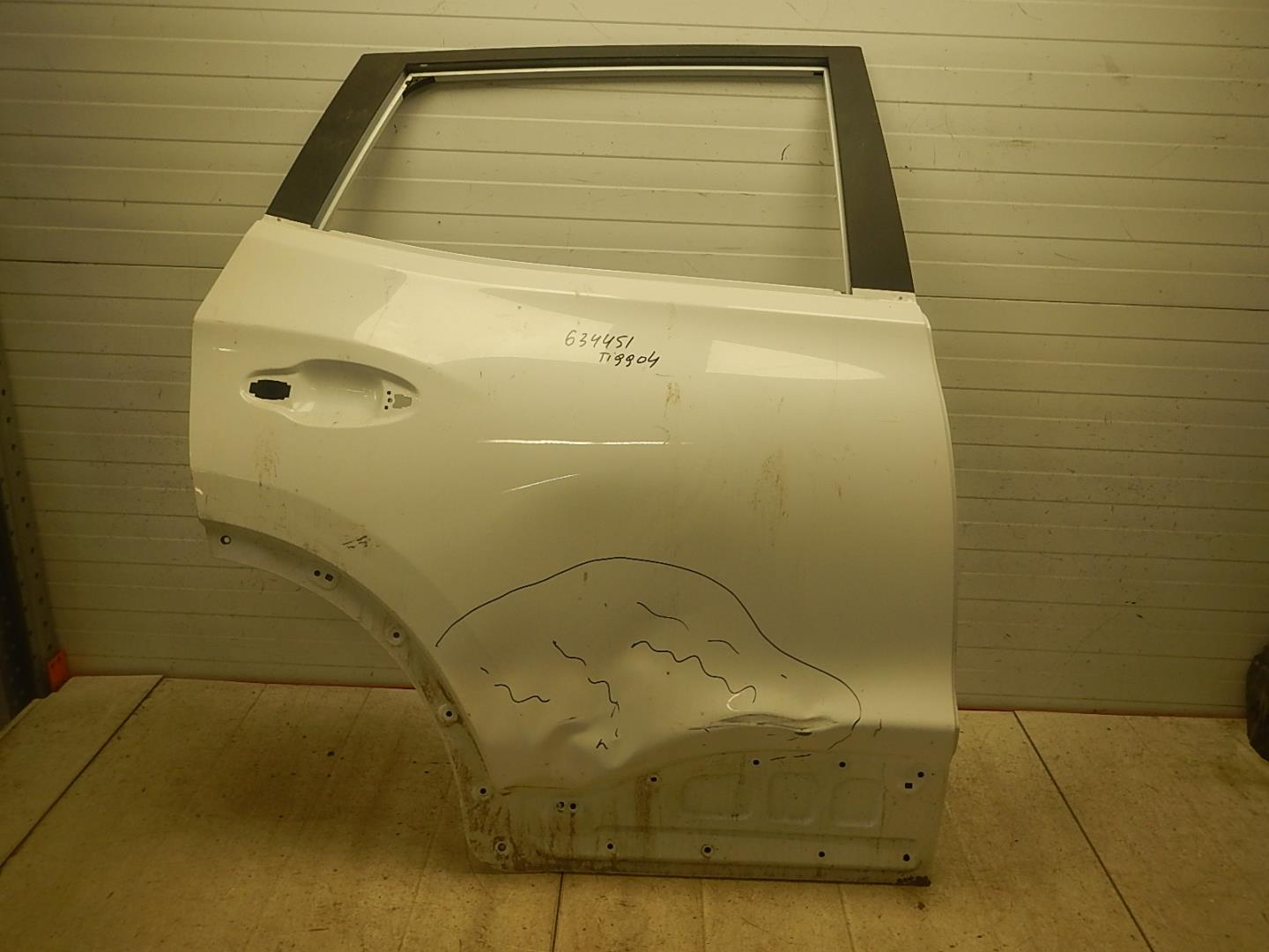 Дверь задняя правая