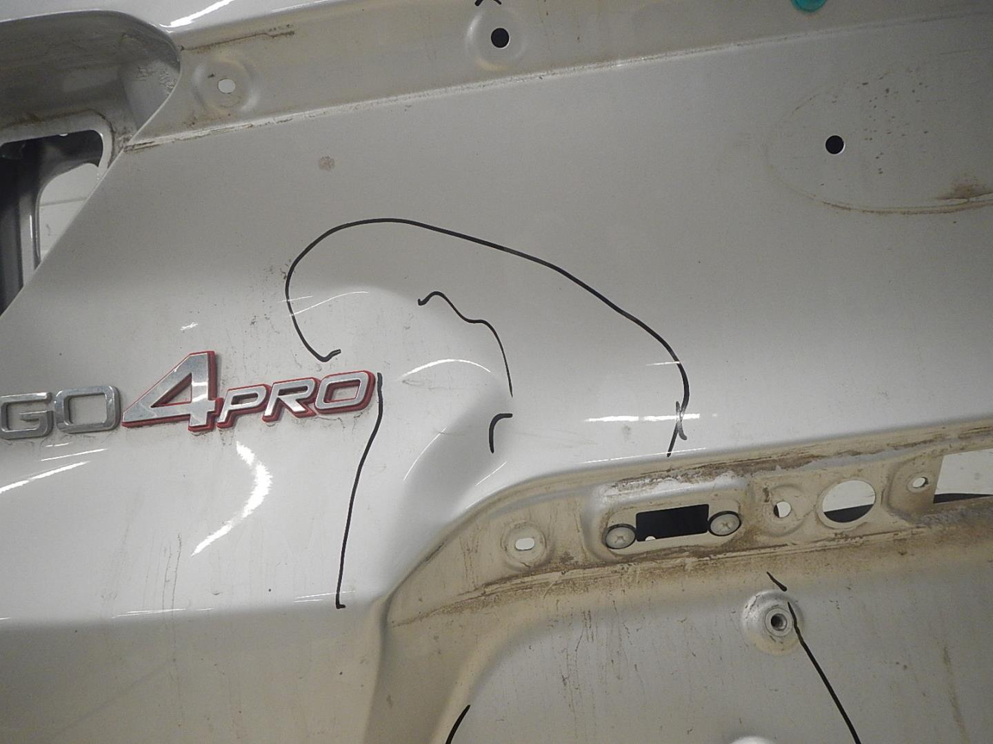 Дверь багажника