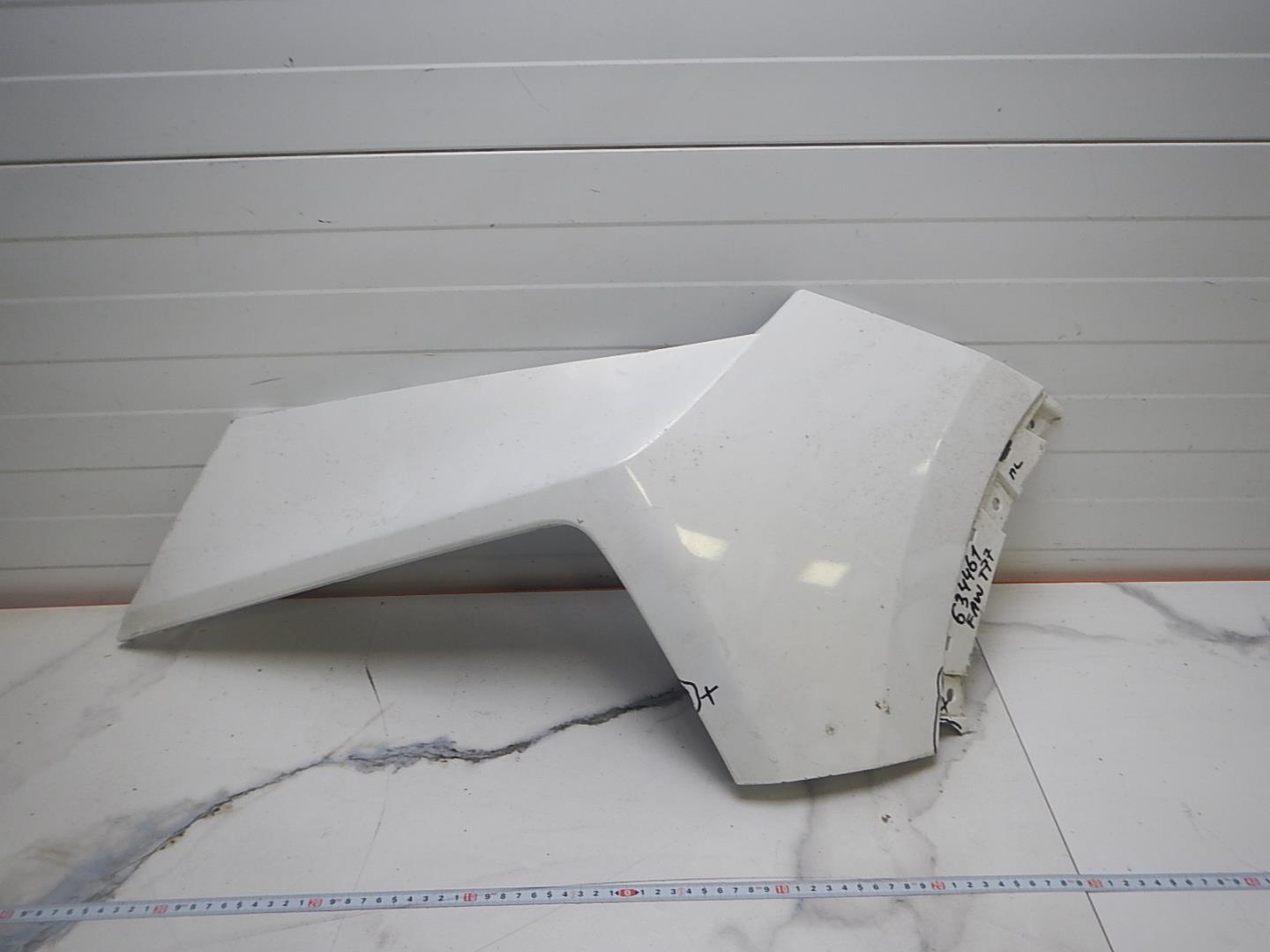 Накладка переднего бампера левая